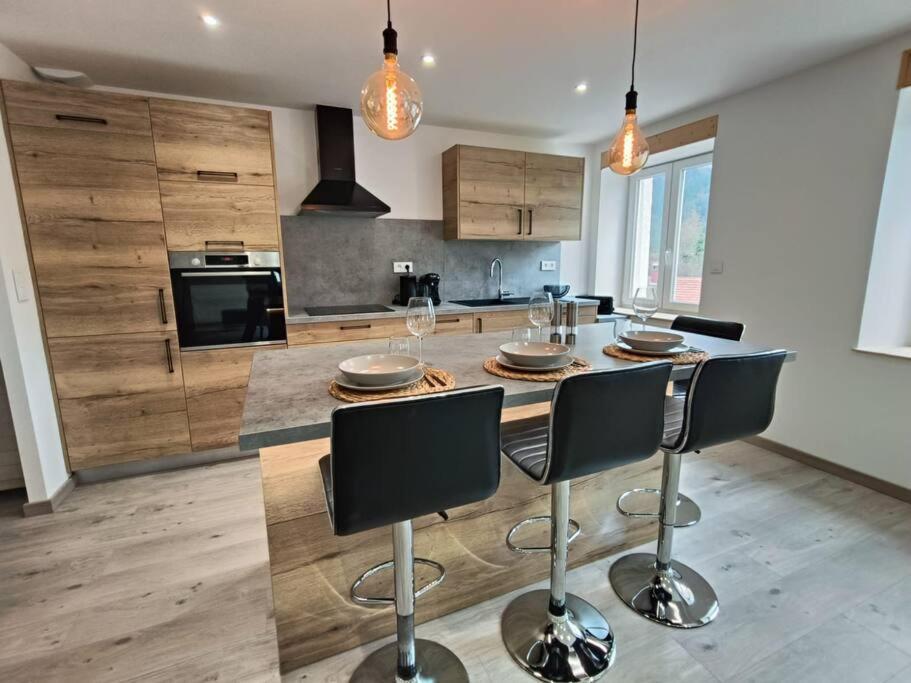 Superbe Appartement Neuf Et Cosy 77 M2 Villers-le-Lac Zewnętrze zdjęcie